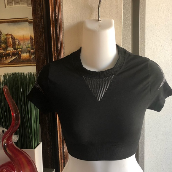 IVY PARK Tops - ❤️Sexy Ivy Park yoga workout🏃🏼‍♀️sport bra Xs ❤️